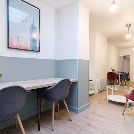 Lille Centre: 2Bed 2Bath Apartment! Exterior photo