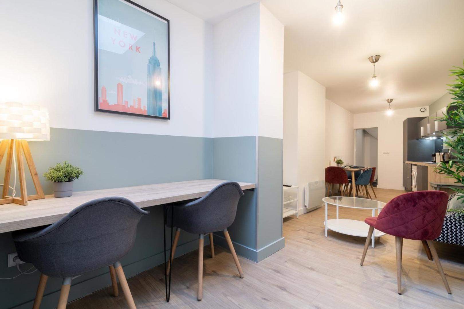 Lille Centre: 2Bed 2Bath Apartment! Exterior photo