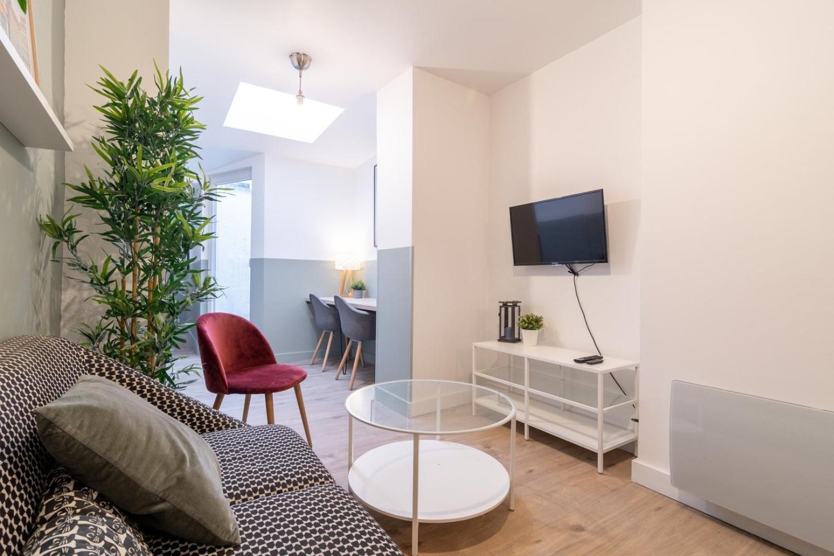 Lille Centre: 2Bed 2Bath Apartment! Exterior photo