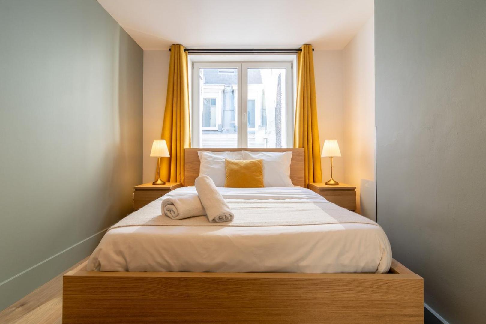 Lille Centre: 2Bed 2Bath Apartment! Exterior photo